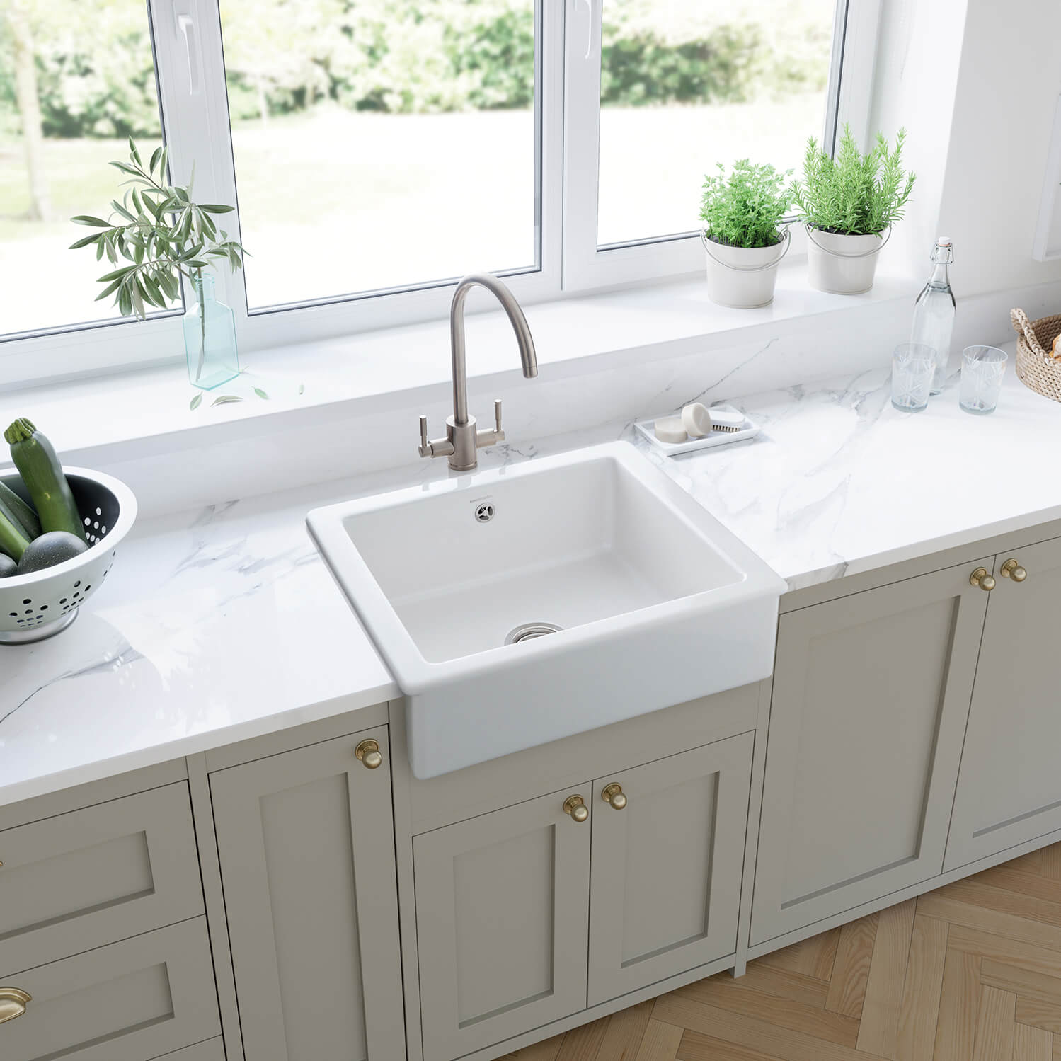 Rangemaster Hartland Belfast 1 Bowl Gloss White Fireclay Ceramic Kitchen Sink & Waste - 622 x 494mm