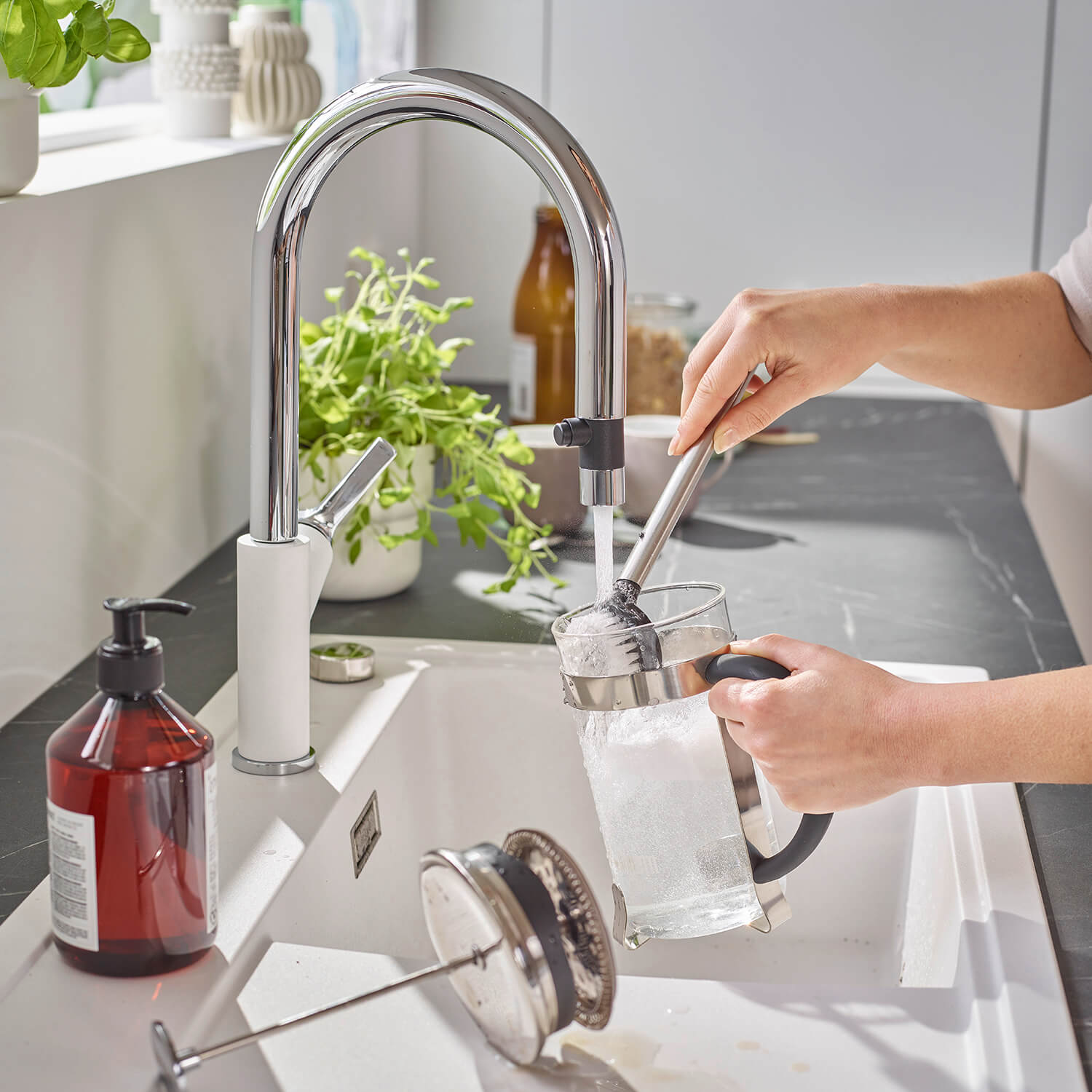 Blanco Carena-S Vario Single Lever Chrome Pull Out Kitchen Mixer Spray Tap with Silgranit Matching Finish