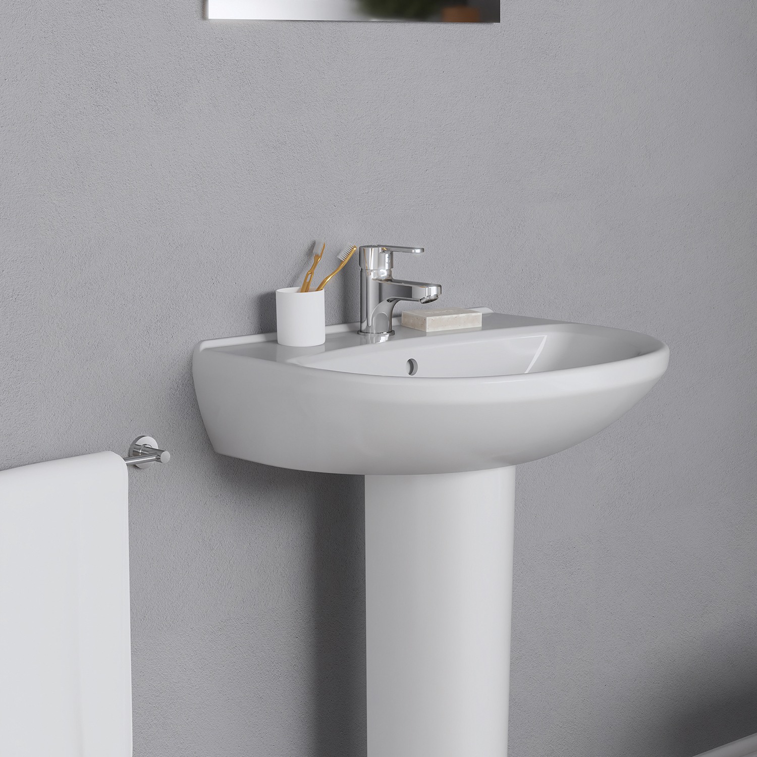 Ideal Standard Eurovit 550mm Basin & Full Pedestal