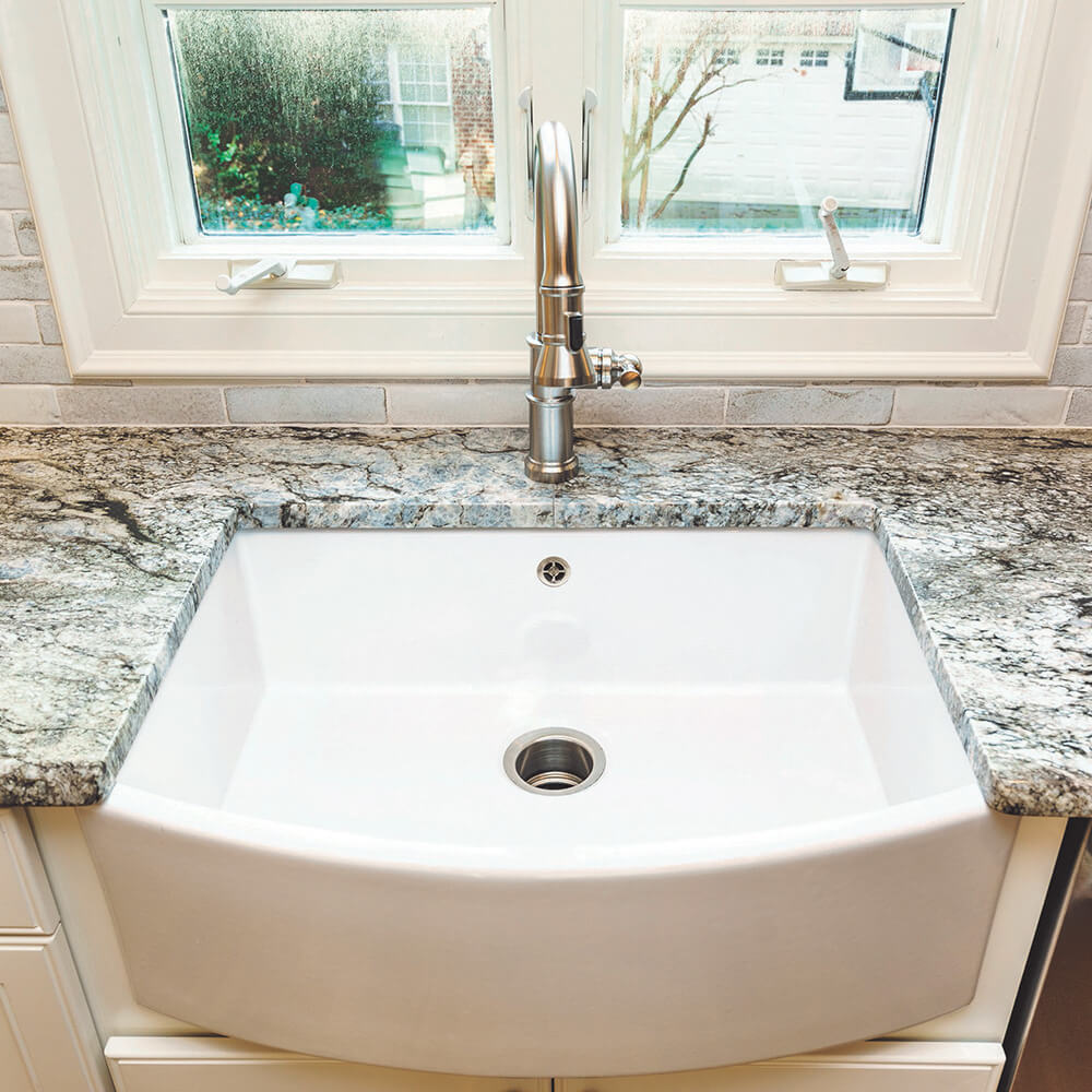Shaws Waterside Curved Ceramic Single Bowl Belfast Kitchen Sink - 597mm x 531mm