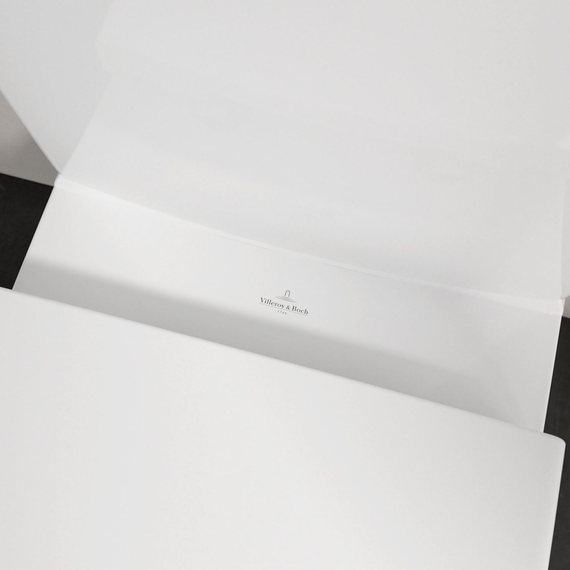 Villeroy & Boch O.novo Comfort Height Rimless Closed Coupled Toilet with Soft Close Toilet Seat