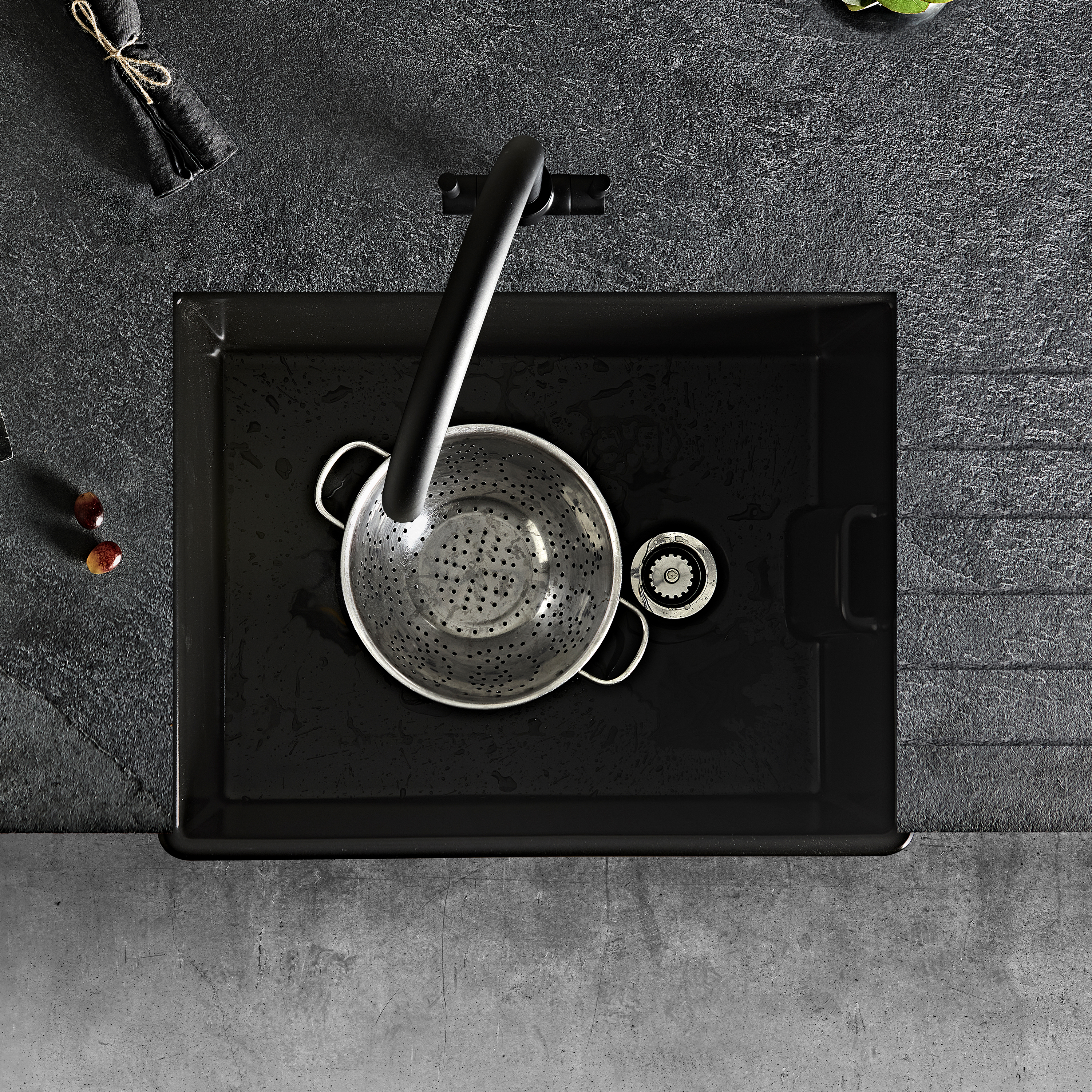 Rangemaster Grange Belfast 1 Bowl Matt Black Fireclay Ceramic Kitchen Sink & Waste - 595 x 455mm