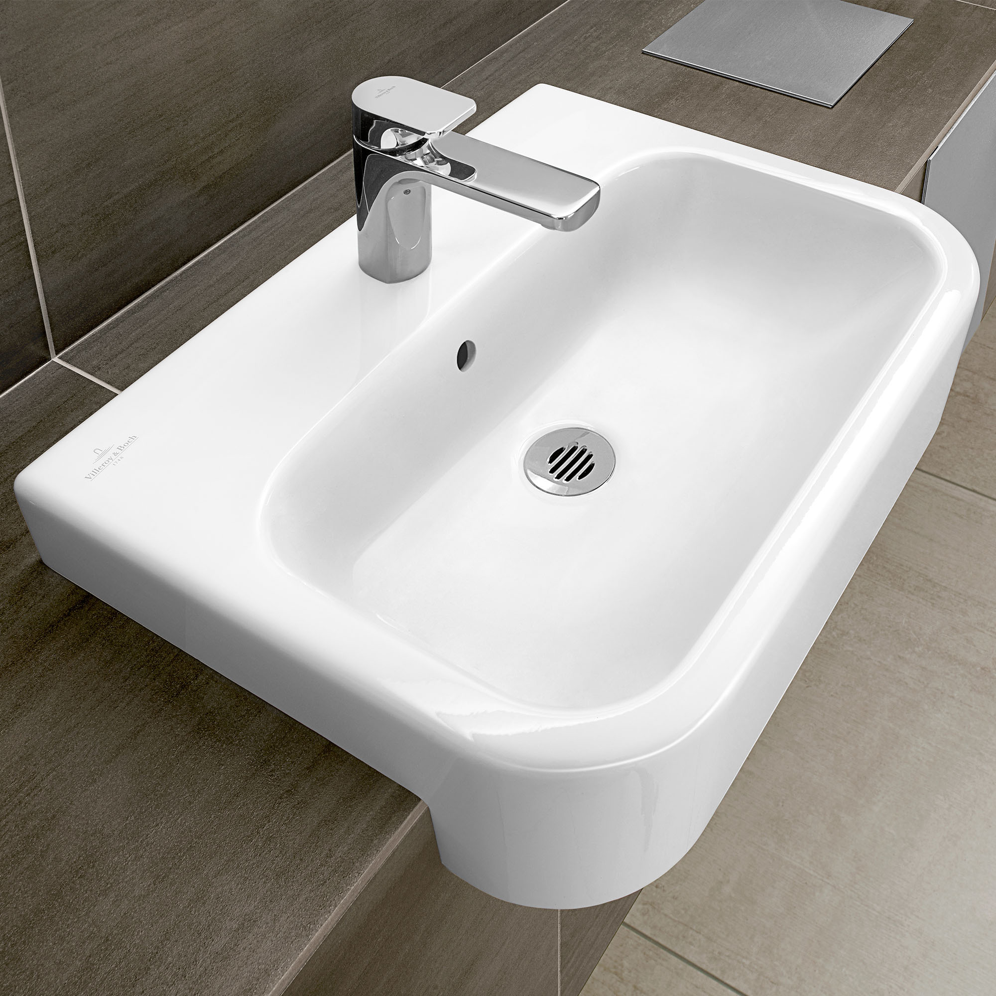 Villeroy & Boch Architectura 550mm Curved Semi Recessed Basin