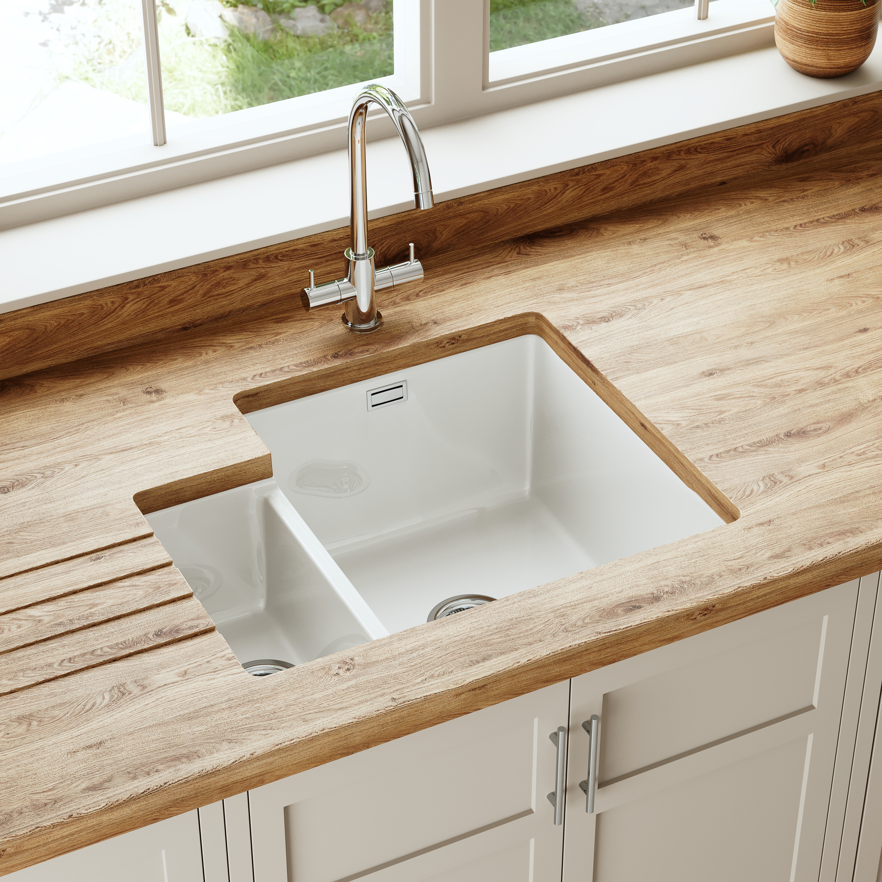 Butler & Rose Bryn 1.5 Bowl White Fine Fireclay Ceramic Inset/Undermount Kitchen Sink - 549 x 441mm