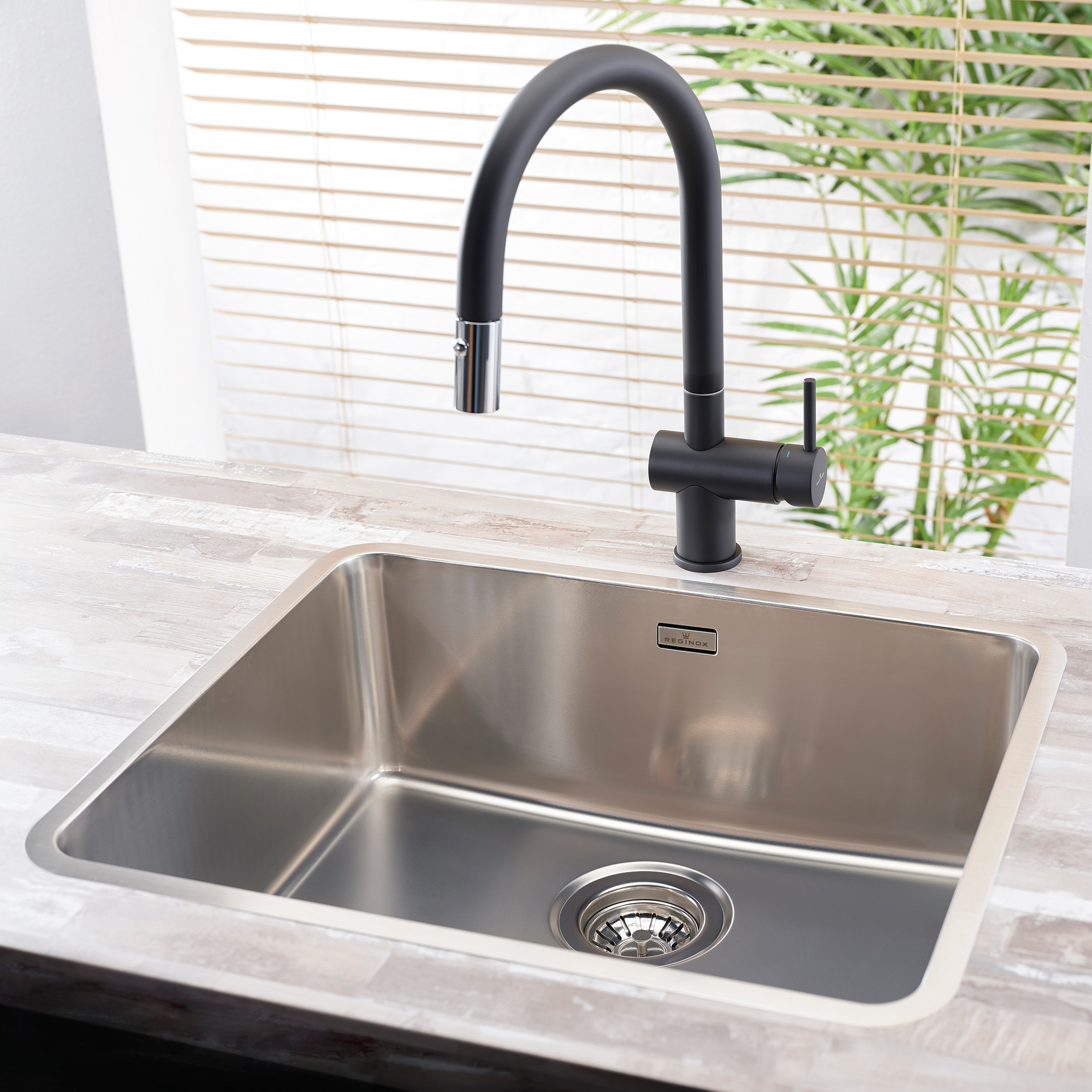 Reginox Ohio 50x40 Single Bowl Stainless Steel Inset / Undermount Kitchen Sink & Waste - 540 x 440mm