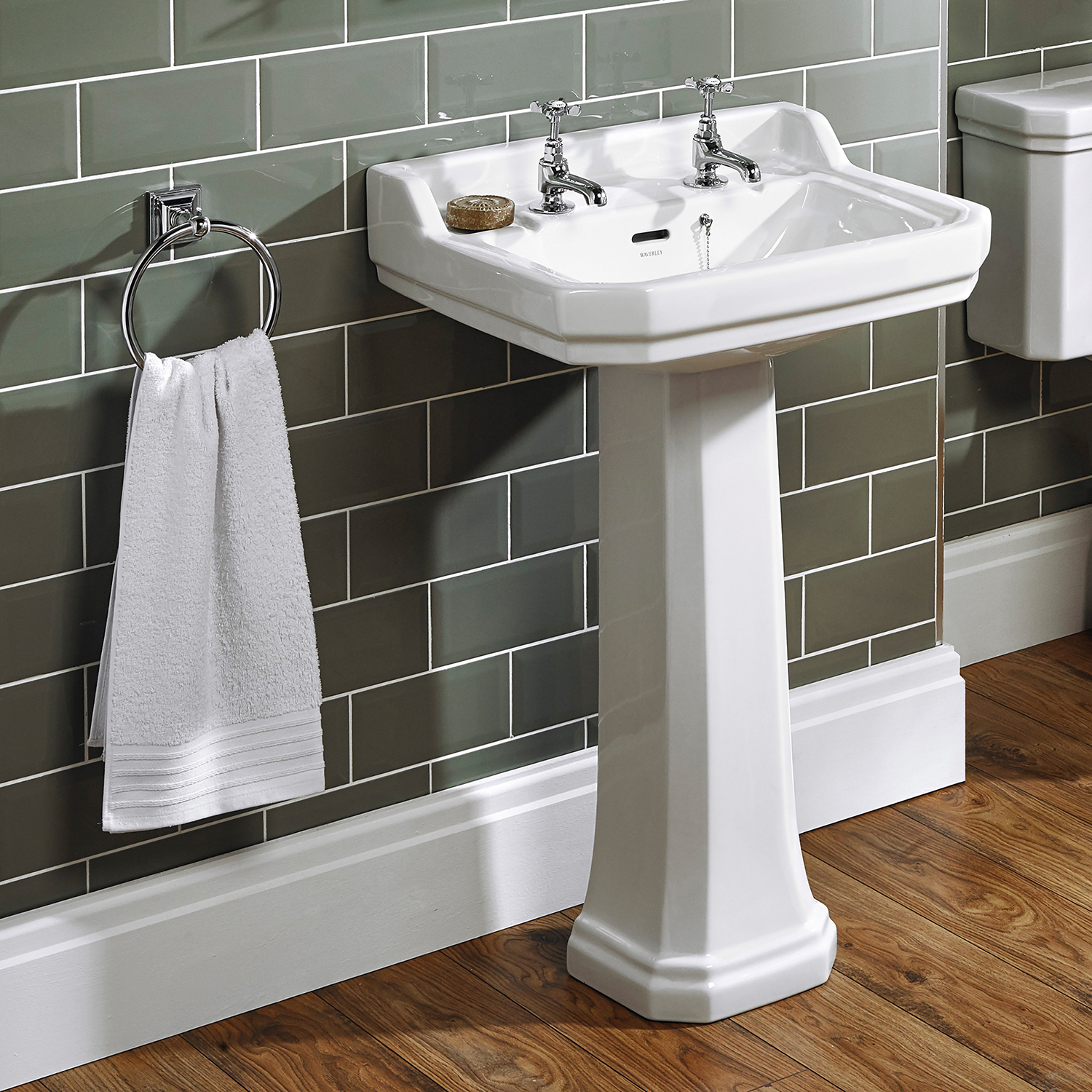 Ideal Standard Waverley 560mm Basin & Full Pedestal