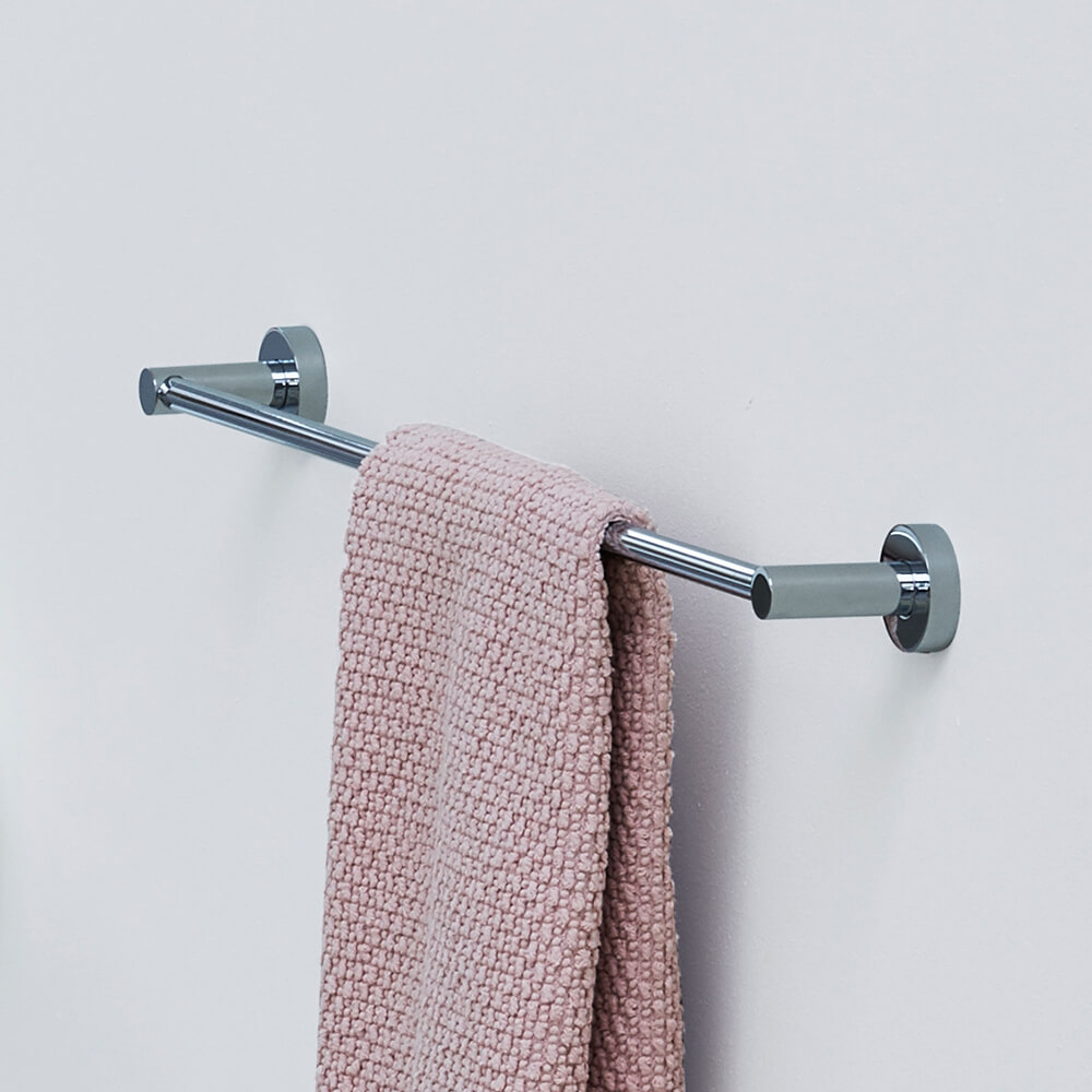 Britton Bathrooms Hoxton 600mm Single Towel Rail - Chrome
