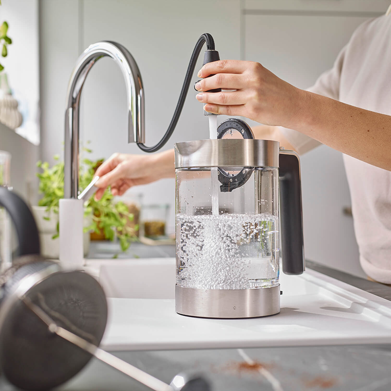 Blanco Carena-S Vario Single Lever Chrome Pull Out Kitchen Mixer Spray Tap with Silgranit Matching Finish