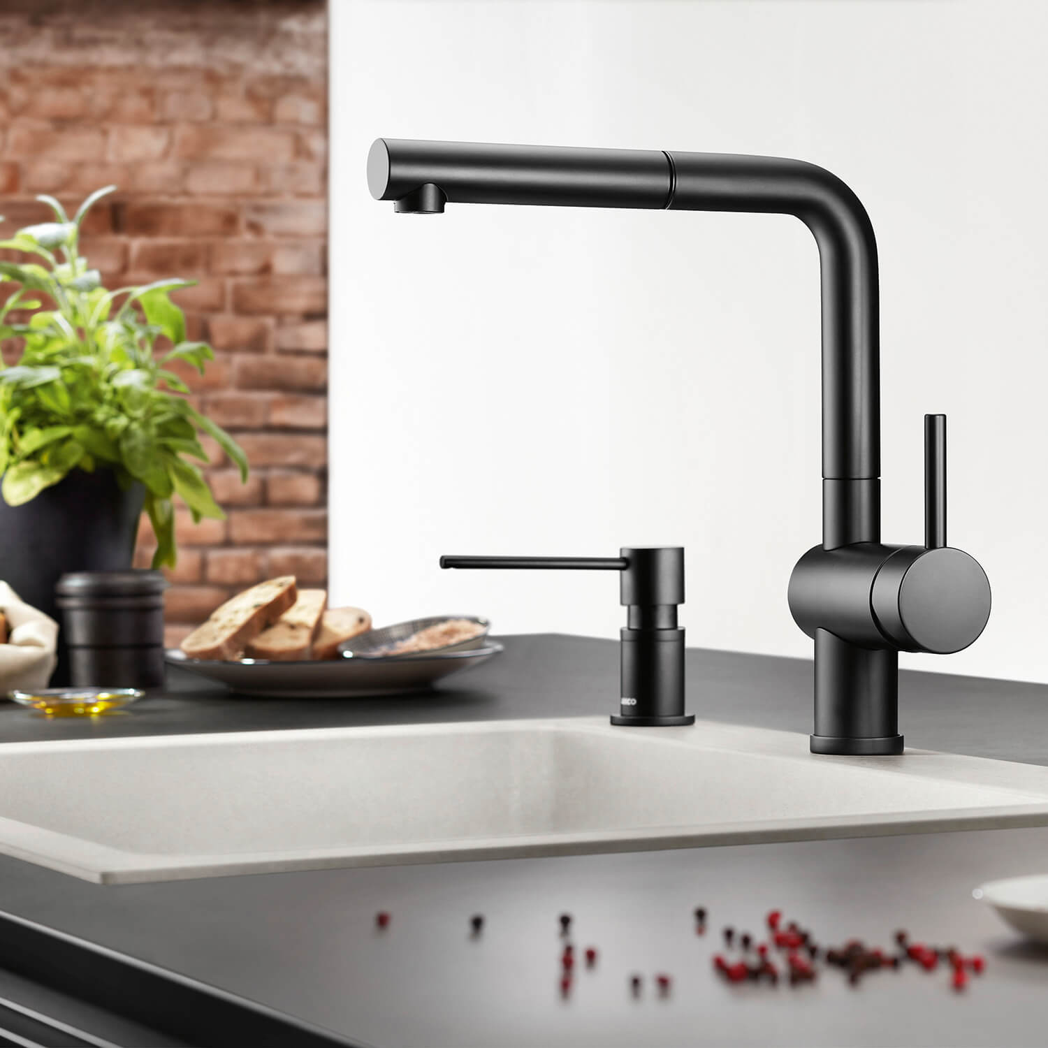 Blanco Linus-S Single Lever Mono Pull Out Kitchen Mixer Tap