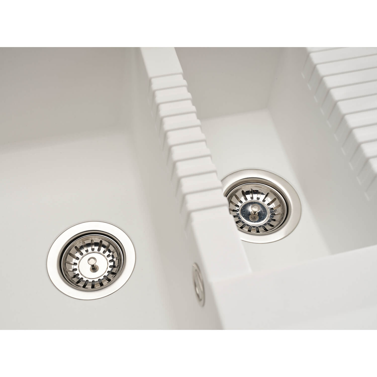Reginox Tekno 475 1.5 Bowl White Granite Composite Kitchen Sink & Waste Kit and Reginox Thames Chrome Kitchen Sink Mixer Tap