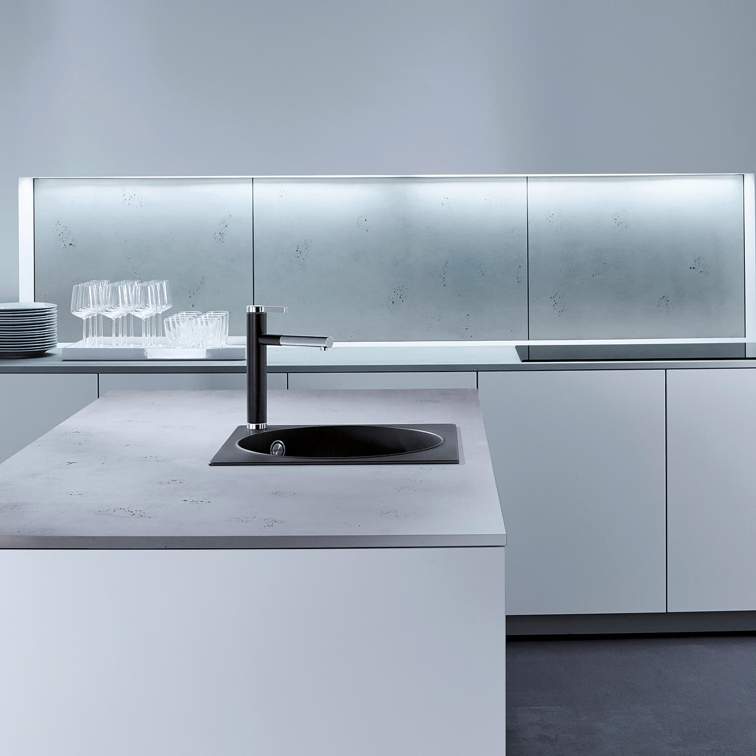 Blanco Linee-S Single Lever Pull Out Kitchen Mixer Tap with Silgranit Matching Finish