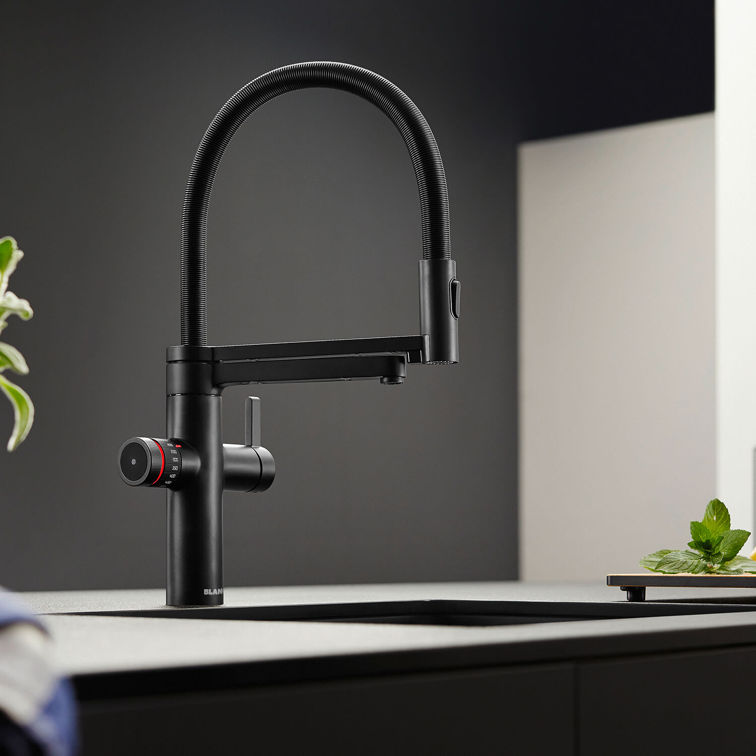 Blanco Evol-S Pro 4-in-1 Smart Measure Mono Kitchen Mixer Tap with Dual Spray