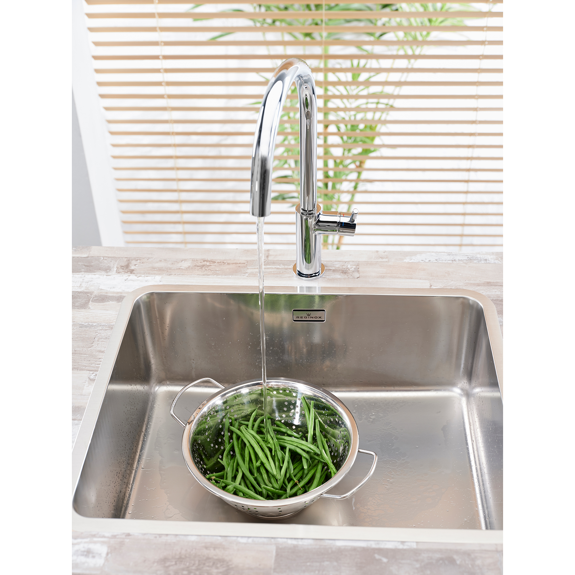Reginox Ohio 50x40 Single Bowl Stainless Steel Inset / Undermount Kitchen Sink & Waste - 540 x 440mm