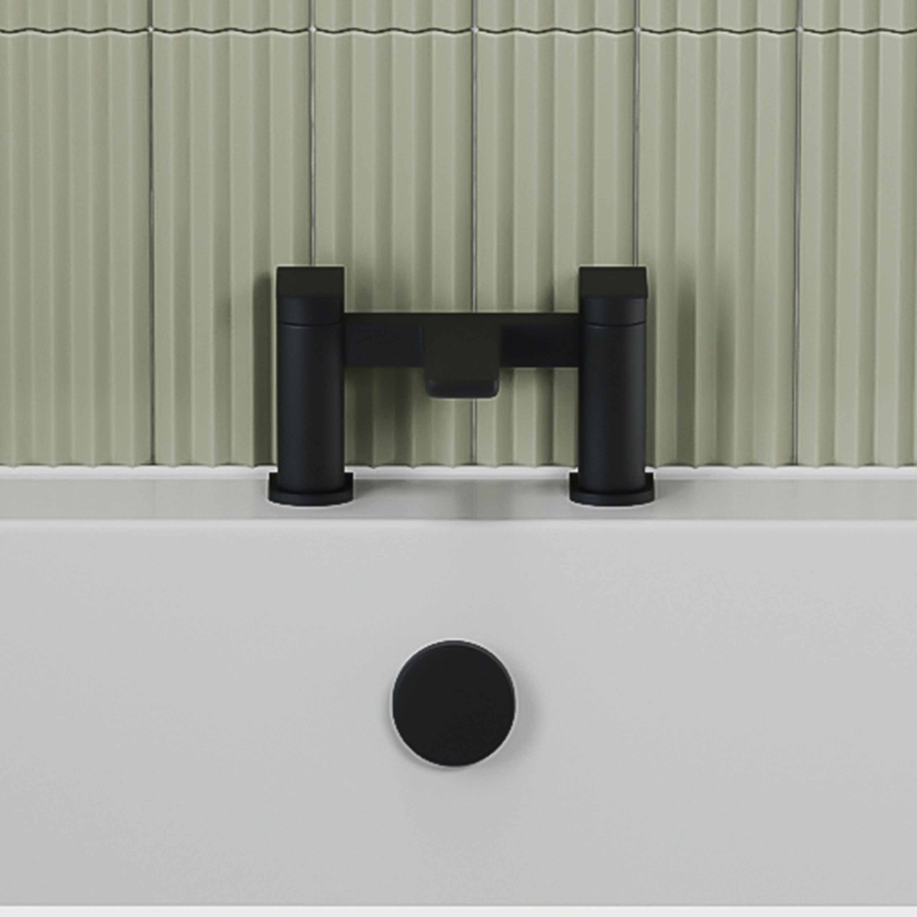 Harbour Status Deck Mounted Bath Filler - Matt Black
