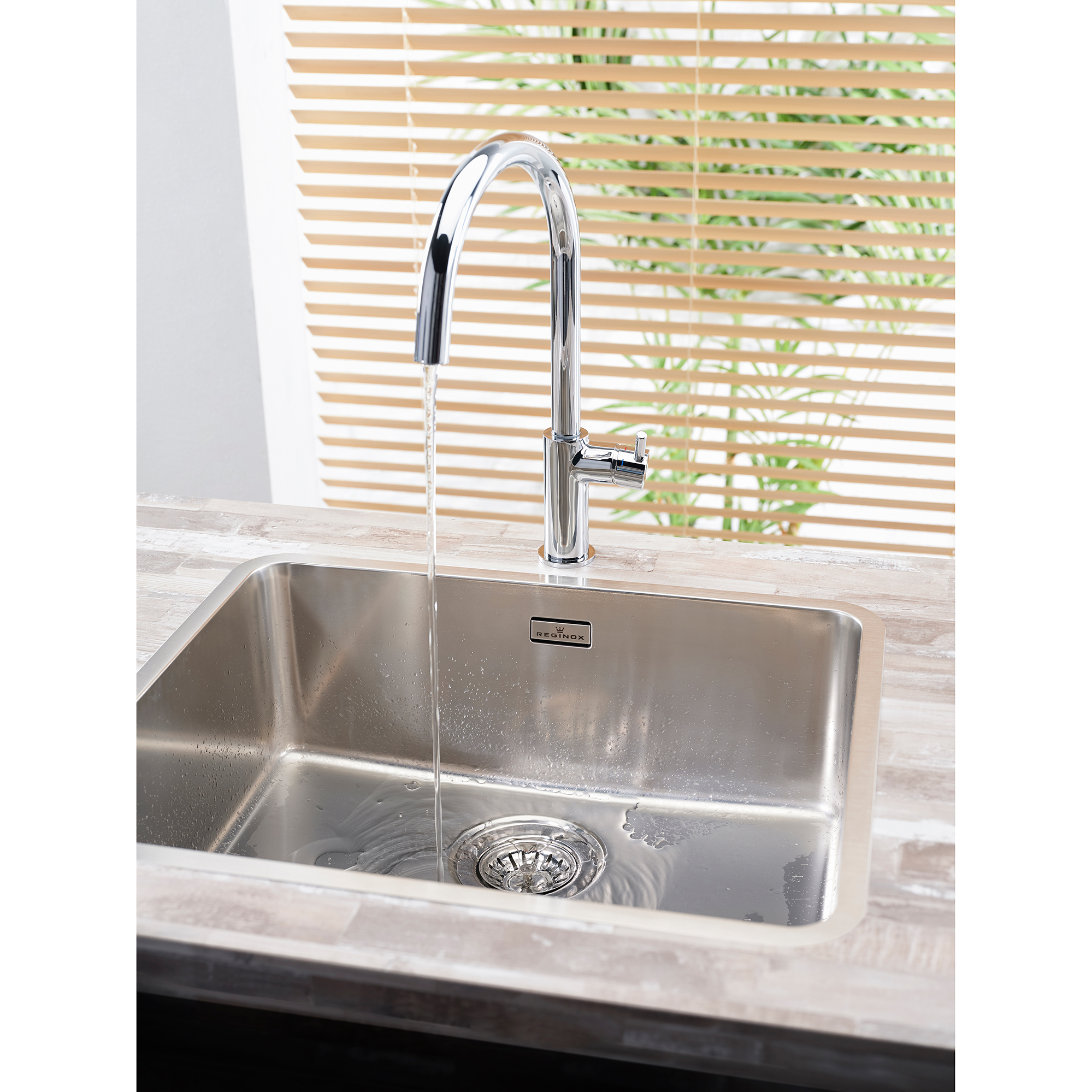 Reginox Ohio 50x40 Single Bowl Stainless Steel Inset / Undermount Kitchen Sink & Waste - 540 x 440mm